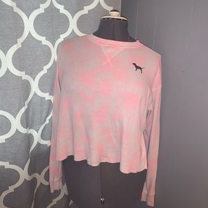 PINK Victoria’s Secret crop top